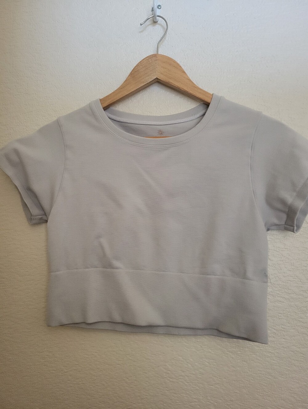 Offli R Cropped Short Sleeve Crewneck Top White Medium